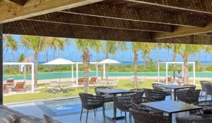 Vende-se 2 Terrenos , 700 m² por R$ 1.470.000 CADA - Praia do Forte - Mata de São João/BA