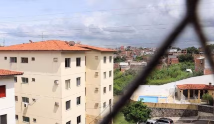 Apartamento com 2 dormitórios à venda, 55 m² por R$ 221.000,00 - Trobogy - Salvador/BA