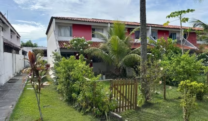 Casa com 4 dormitórios para alugar, 220 m² por R$ 4.200,00/mês - Buraquinho - Lauro de Freitas/BA