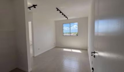 Apartamento com 2 dormitórios à venda, 40 m² por R$ 155.000,00 - Abrantes - Lauro de Freitas/BA
