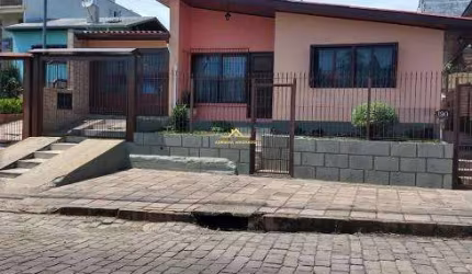 CASA À VENDA COM 3 DORMTÓRIOS  NO BAIRRO SERRANO EM CAXIAS DO SUL