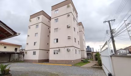 Apartamento à venda no Jardim Iririú em Joinville com 2 quartos por R$258.000,00