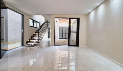 Sobrado de Alto Padrão no Boqueirão