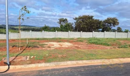 Terreno em condomínio fechado à venda na Rodovia Governador Doutor Adhemar Pereira de Barros, 119, Fazenda Pau D'Alho, Campinas por R$ 599.000