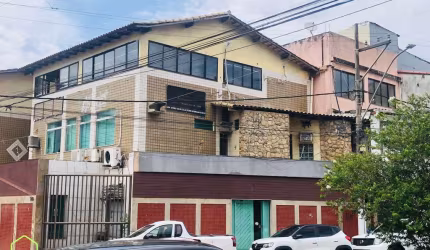 Sala Comercial  com 42m² em Imbetiba, Macaé/RJ