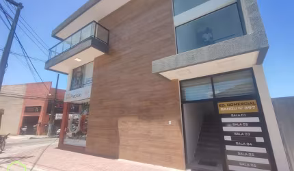 Sala Andar Comercial com 70m² em Liberdade, Rio das Ostras/RJ
