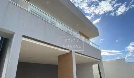 Casa com 3 dormitórios à venda, 226 m² por R$ 850.000,00 - Pousada do Sol - Pouso Alegre/MG