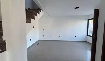 Sobrado com 3 Quartos e 2 banheiros à Venda, 100 m²