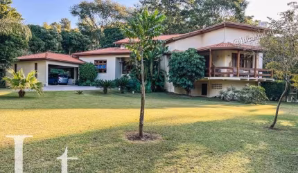 Casa terrea Condominio Quinta das Flores, 3.140 m² de terreno Plano, 4 dormitórios
