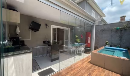 Lindo Sobrado com 3 dorm., suíte, cozinha planejada, sala 2 ambientes, lavabo, lavanderia, varanda gourmet com piscina, lazer completa, 2vagas garagem