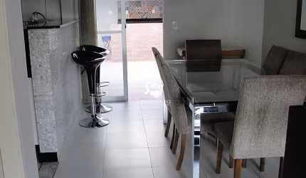 sobrado a venda com 130 m 3 dorms sendo 1 suite 2 vagas com area gourmet com churrasqueira ao lado da avina 14 de dezembro aceita fgts como entrada