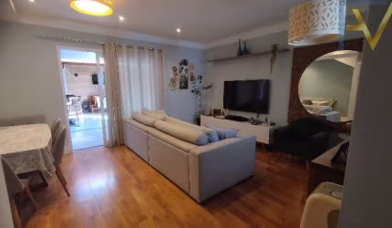 Sobrado no Residencial Verdana - Casa em Condomínio à Venda em Jundiaí-SP,: 3 Quartos, 1 Suíte, 2 Salas, 2 Banheiros, 2 Vagas, 110m². Viva com conforto e lazer!