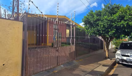 Casa à venda, 3 quartos, 1 suíte, 2 vagas, VILA TAMANDARÉ - RIBEIRÃO PRETO/SP