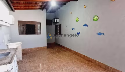 Casa à venda, 3 quartos, 1 suíte, 5 vagas, Jardim Arangá - ARARAQUARA/SP