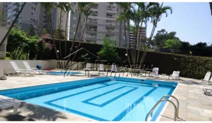 Apartamento - cobertura na região nobre da cidade com vista espetacular !