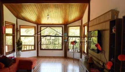 Casa com 4 suites no Recanto Santa Bárbara. Estuda permuta
