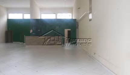 Prédio comercial próximo ao Parque Santos Dumont