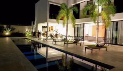 ﻿﻿Linda casa em condomínio de alto padrão próximo ao Shopping Colinas