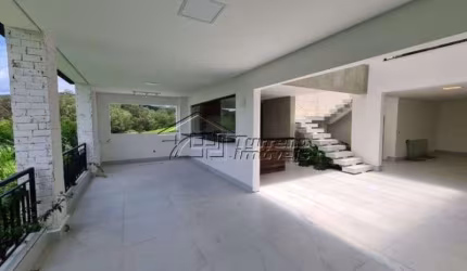 Excelente casa Alto Padrão no Condomínio Santa Bárbara