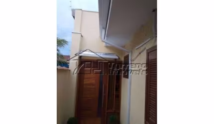 Casa 4 dormitórios na Vila Industrial