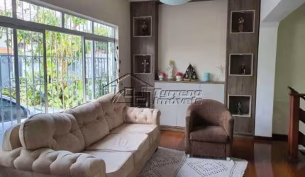 Linda casa com piscina na zona leste de São José dos Campos