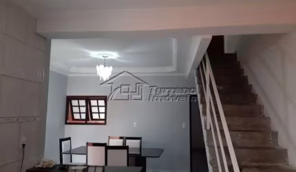 Ótimo sobrado com 3 dormitórios e suíte, boa localização na Zona Leste