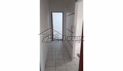 Sobrado com 3 dormitórios, suíte, 2 vagas de garagem
