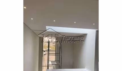Excelente Sobrado em condomínio fechado em Jacareí - SP