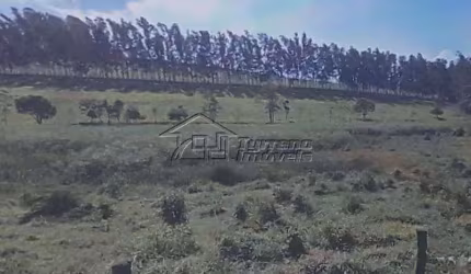 Área em São José dos Campos - Próximo à Rodovia Presidente Dutra