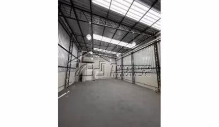 Galpão para locação com 180m² no Jardim Paulista - SJCampos