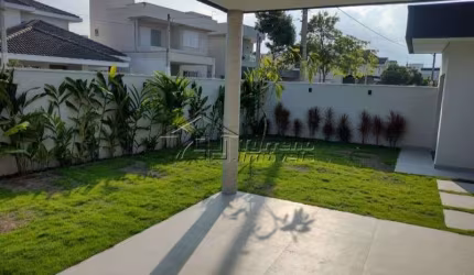 Sobrado à venda no Urbanova - Condomínio fechado