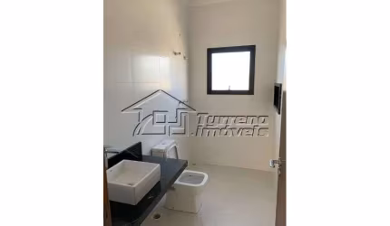 Sobrado com 3 dormitórios no Condomínio Terras do Vale