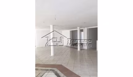 Casa comercial com ótima localização na Vila Adyana