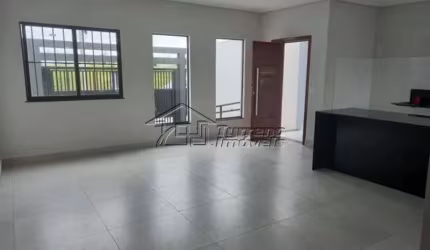 Linda casa no SetVille com 3 dormitórios, sendo 1 suíte