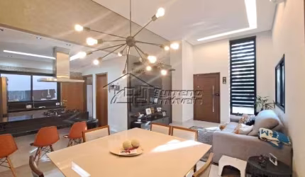 Linda casa em condomínio de alto padrão no Urbanova