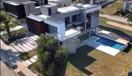Casa em Condomínio Fechado