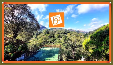Itaipava, Petrópolis- Casa &#224; venda com 8 quartos ( 4 suítes)