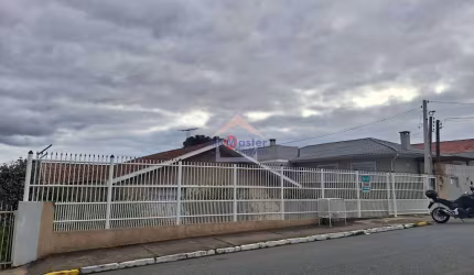 Casa com 4 quartos no centro de Rio Negro PR