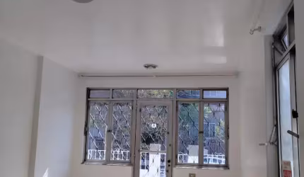 Casa com 3 quartos e garagem na  Rua Augusto Nunes.