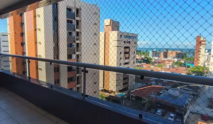 Apartamento confortável e com vista para o mar de Manaíra