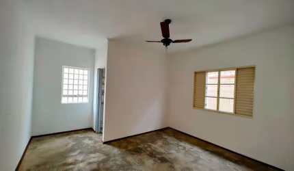 Casa para Locação em Holambra, Jardim Morada das Flores, 3 dormitórios, 1 suíte, 2 banheiros, 1 vaga
