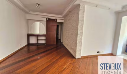 Apartamento em Moema Pássaros reformado com 3 dormitórios próximo ao metrô Eucaliptos