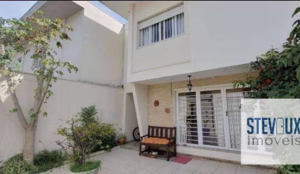 Casa de vila com portão para venda!