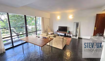 Apartamento na Vila Olímpia com ótima varanda e lazer para venda