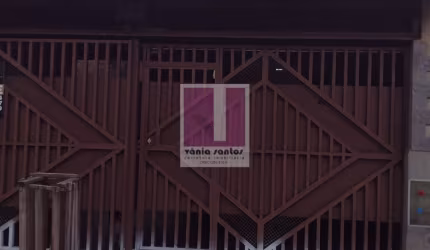 Sobrado com mais uma casa completa no terreno