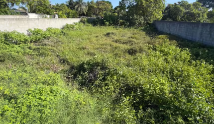 Terreno à venda de 548m2 no Portal do Sol