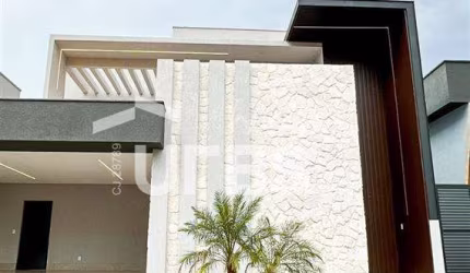 Portal do Sol Golf Green - Casa de Condomínio 4 quartos, sendo 4 suítes
