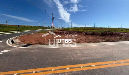 Lote no Condomínio Vinhas Flamboyant