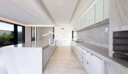 Belíssima Casa Térrea Assinada por Leandro Francis (Estúdio LF Arquitetura)