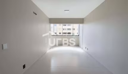 Apartamento de 2 quartos completamente reformado a 1 quarteirão da T-63